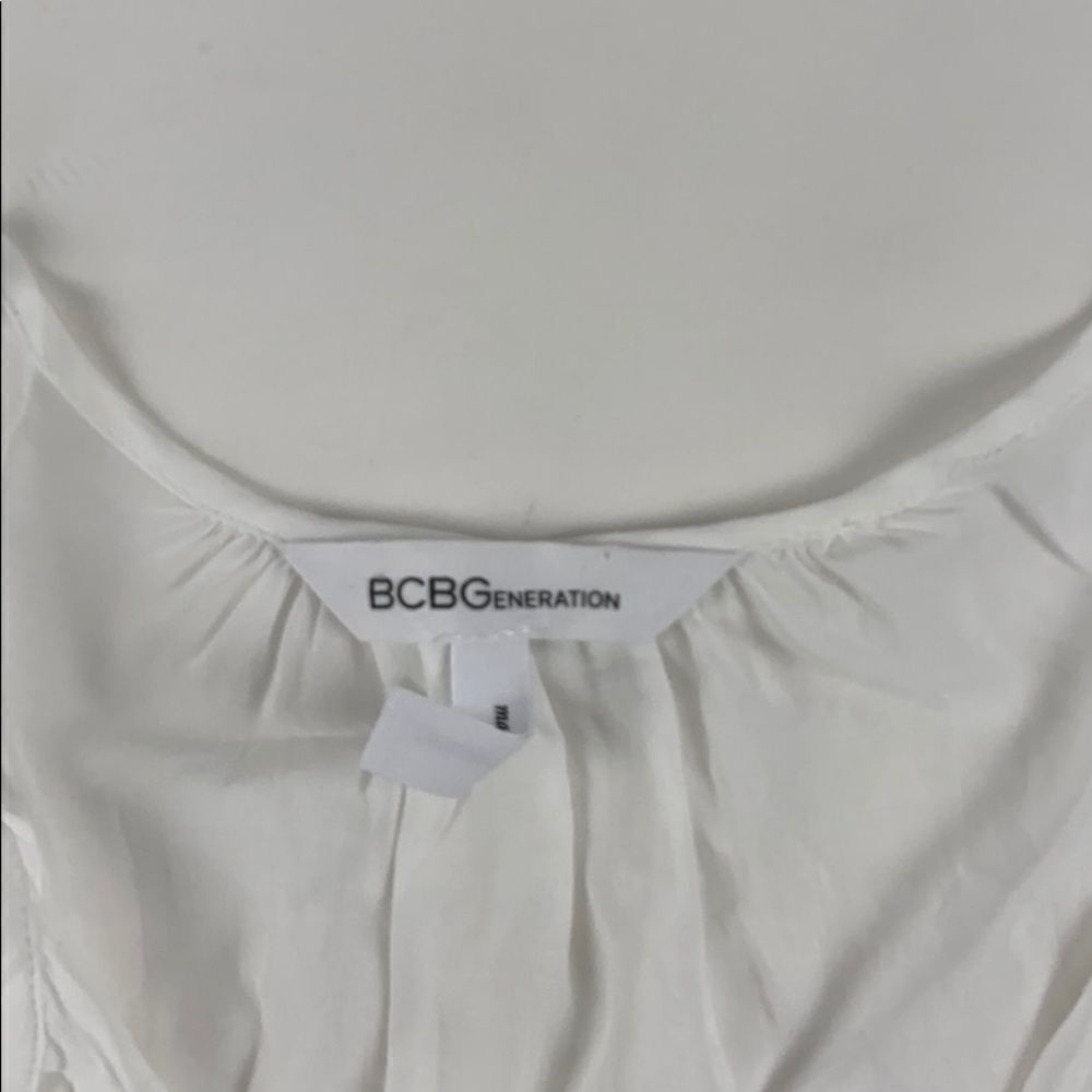 BCBG top  - Picture 5 of 6